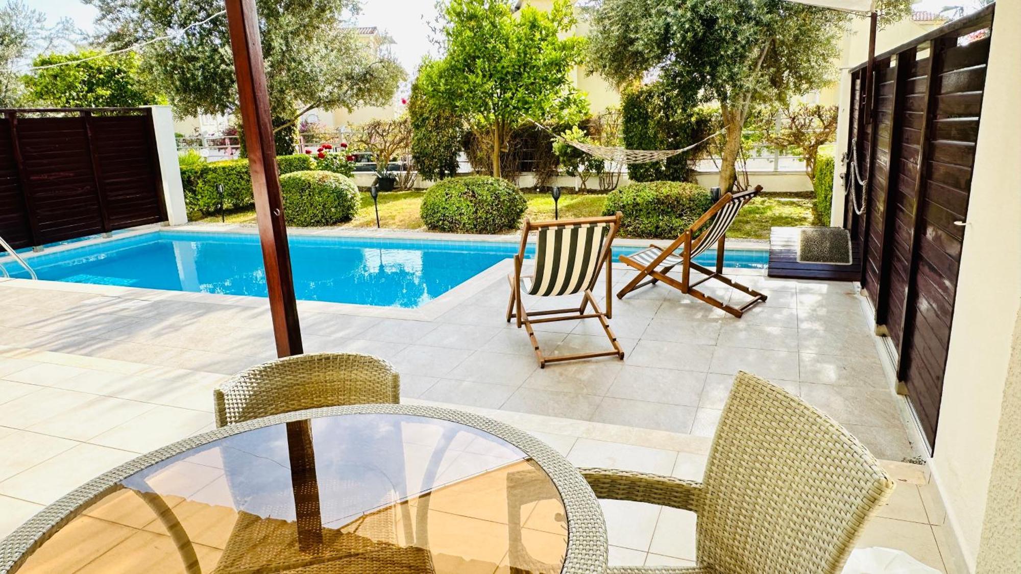 Babylon Luxury Villa With Private Pool And Indoor Heated Pool Side Eksteriør bilde
